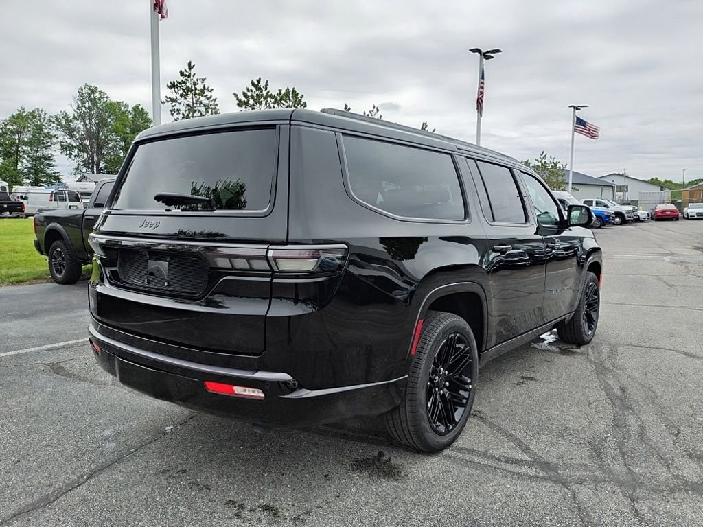 New 2026 High Gloss Black Exterior Paint Jeep Limited Reserve image 5