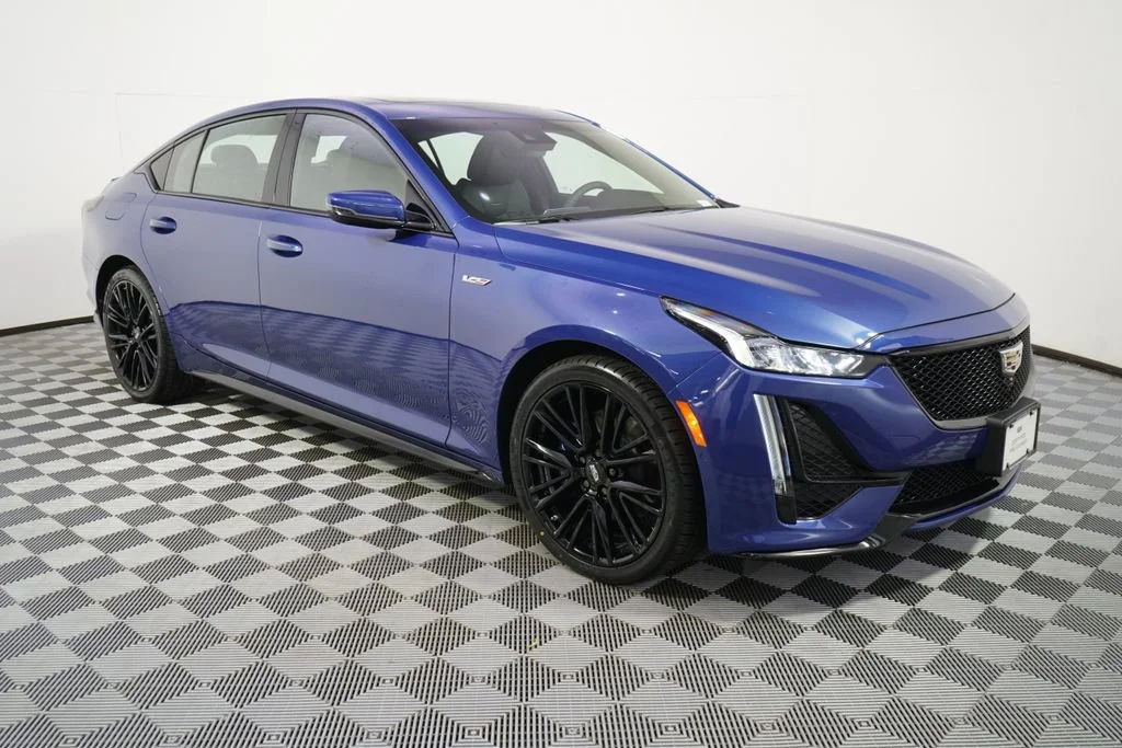 Used 2021 WAVE METALLIC Cadillac V-Series image 8