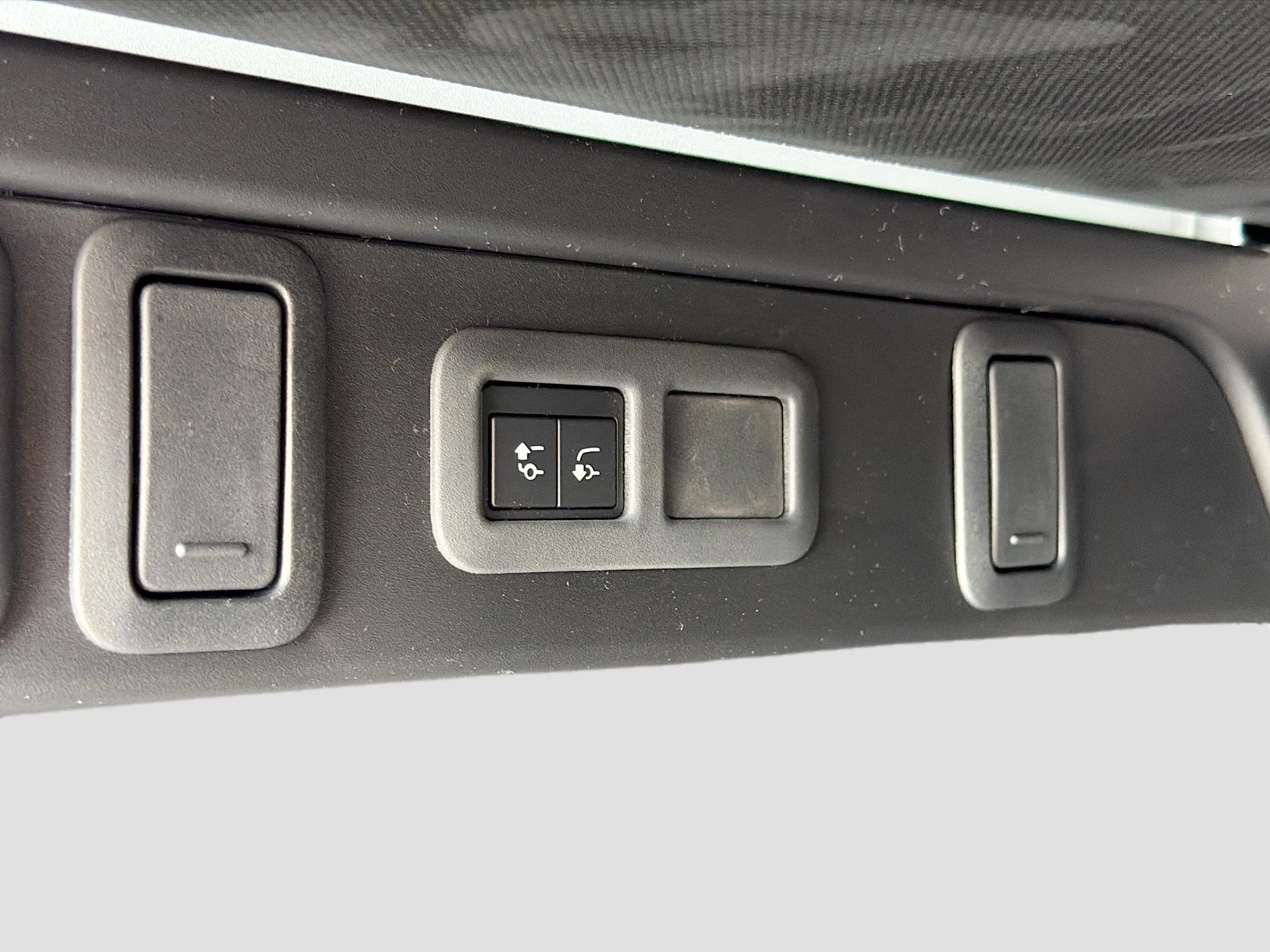 New 2026 Santorini Black Land Rover Dynamic SE image 44