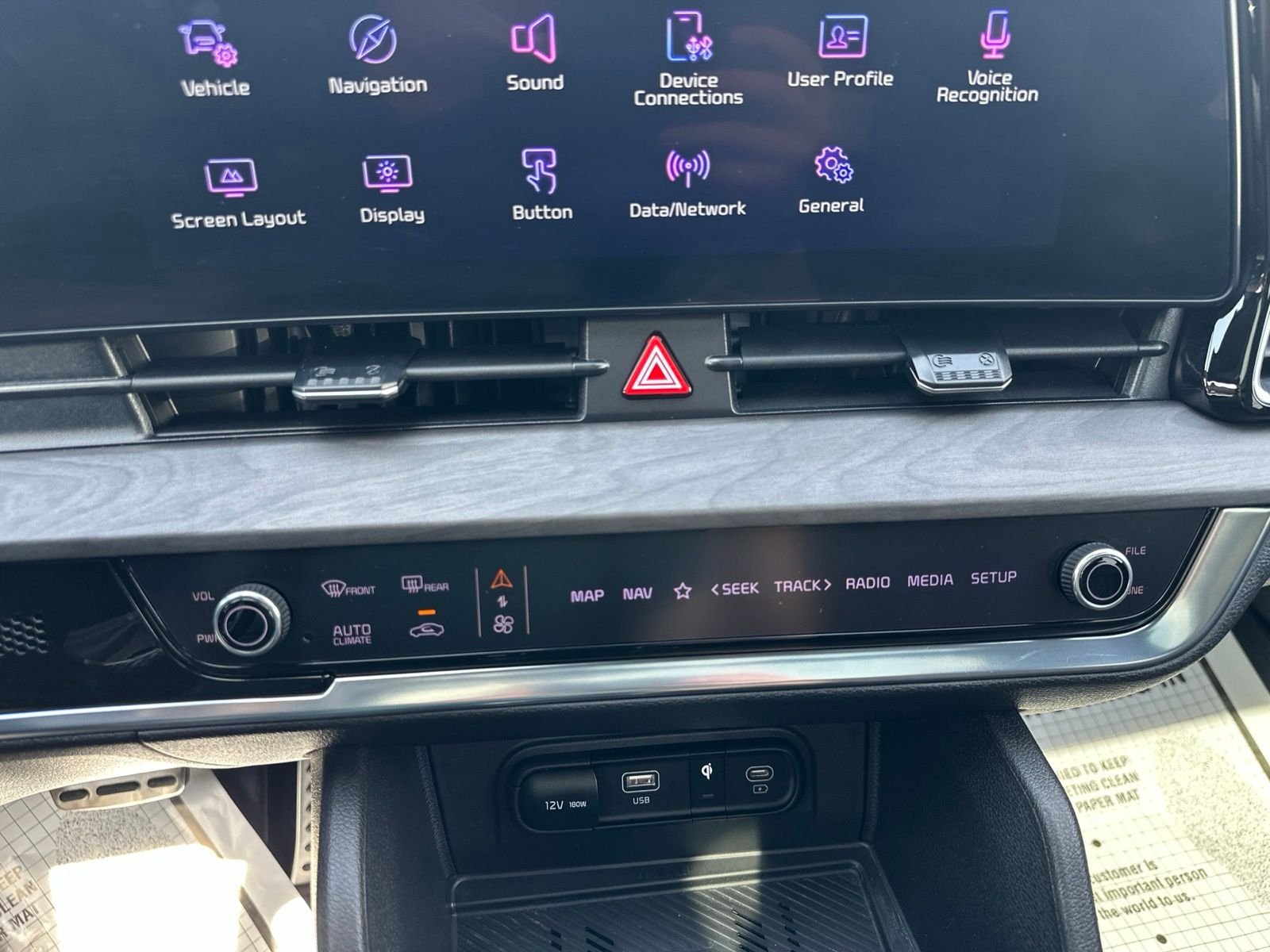 Used 2023 White Kia X-Pro image 65