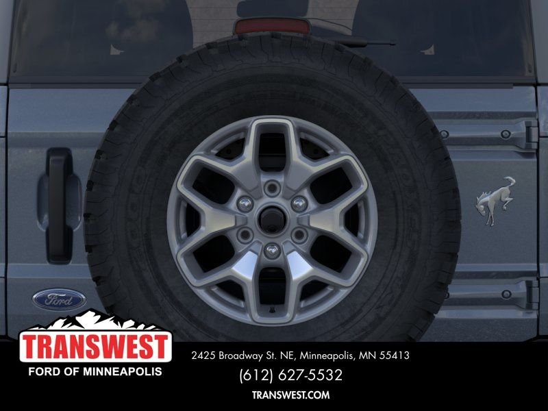 New 2025 Azure Gray Metallic Tri-Coat Ford Badlands® image 24