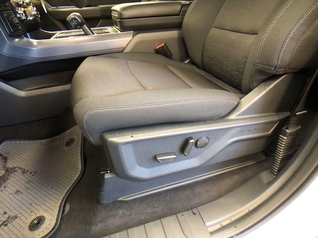 New 2026 Oxford White Ford XLT image 11