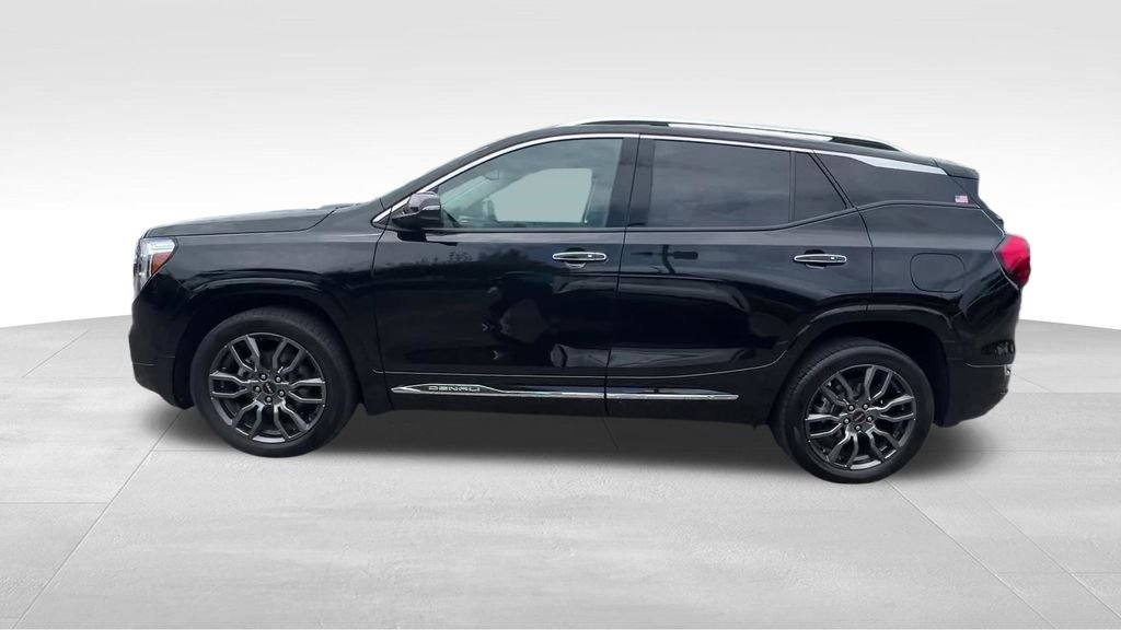 Used 2024 Black GMC Denali image 28