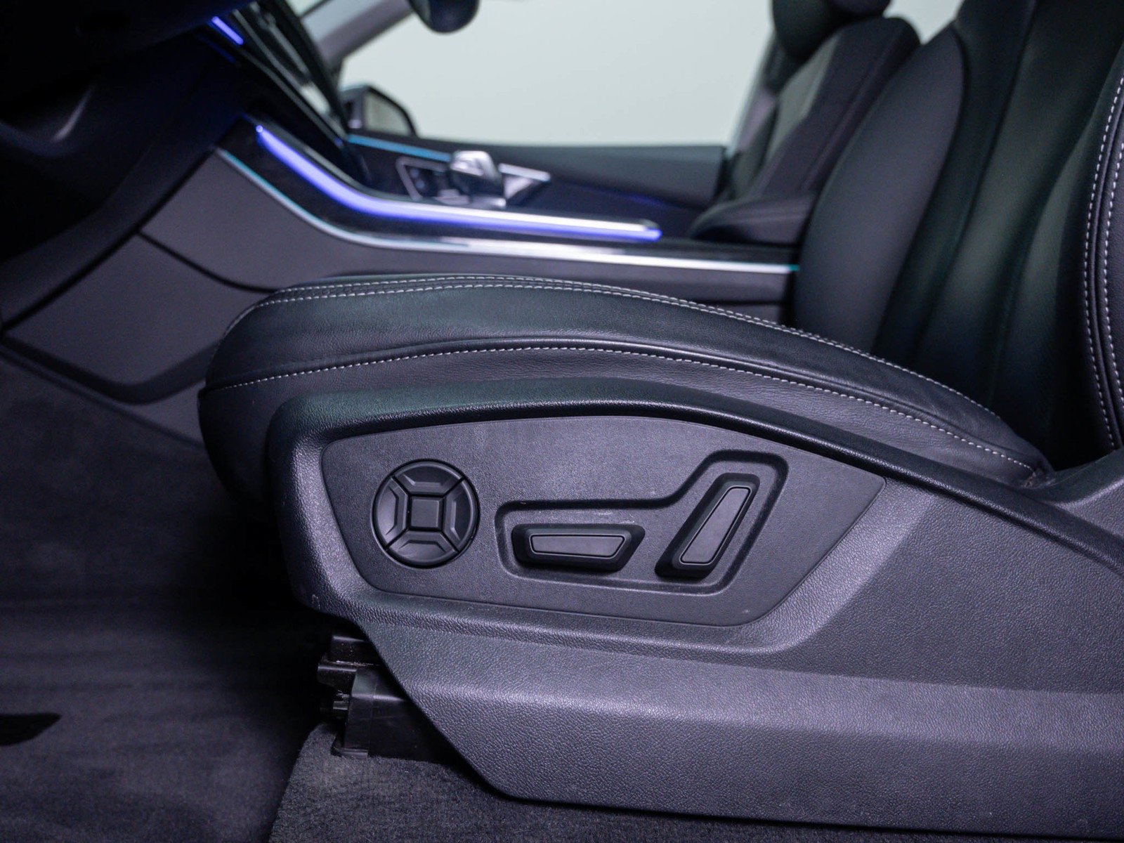 Used 2019 Daytona Gray Pearl Audi Prestige image 19