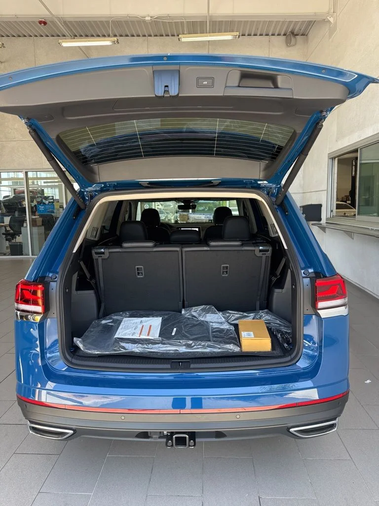 New 2026 Blue Volkswagen 2.0T SE w/Technology image 9