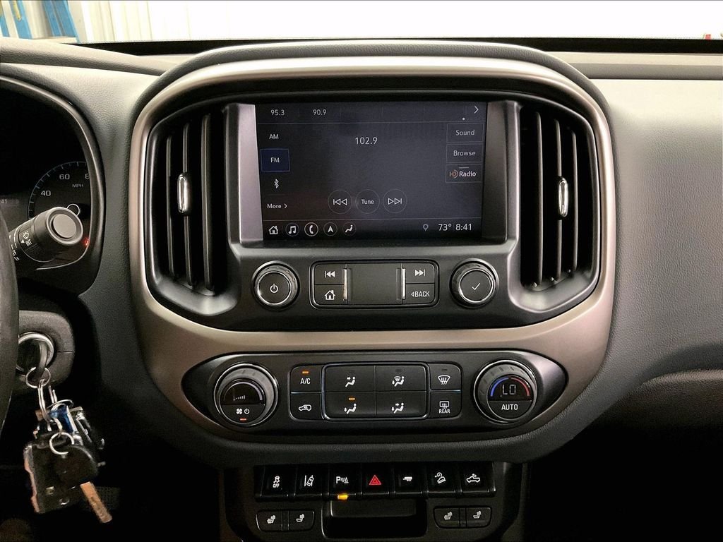 Used 2022 White Chevrolet Z71 image 36