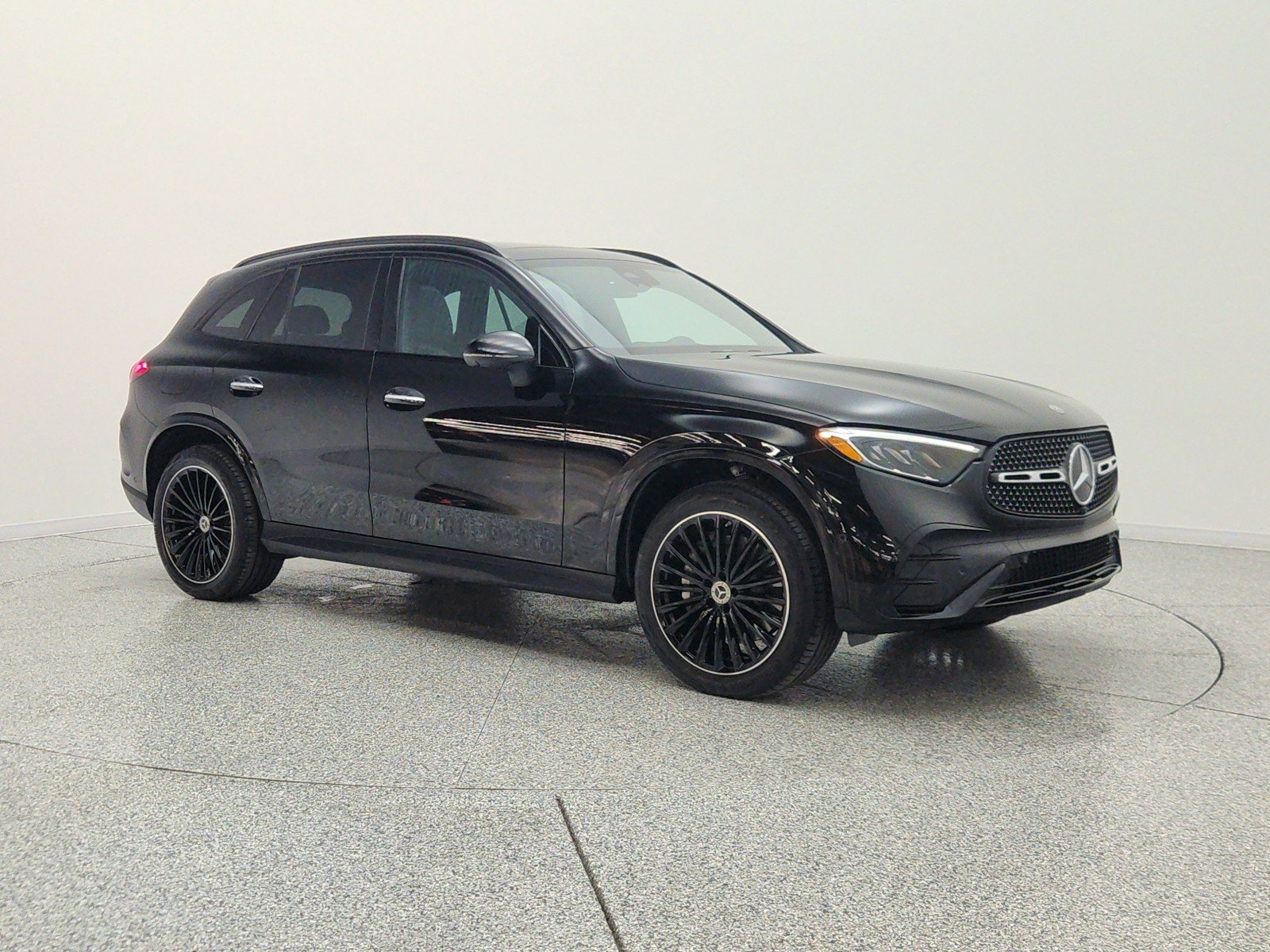 Used 2023 Black Mercedes-Benz GLC 300 SUV image 3