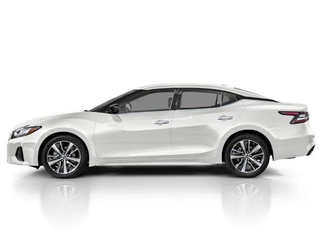 Used 2022 Pearl White Tricoat Nissan SV image 3