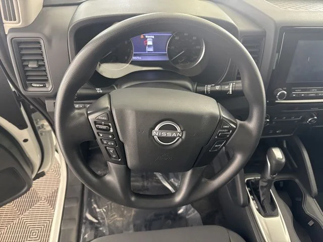 Used 2022 White Nissan S image 23
