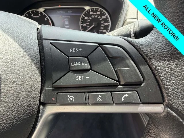 Used 2023 White Nissan 2.5 SV image 21