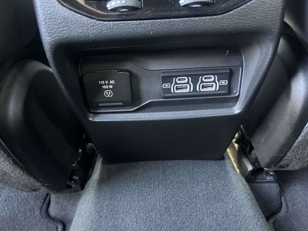 Used 2025 Black Jeep Altitude image 12