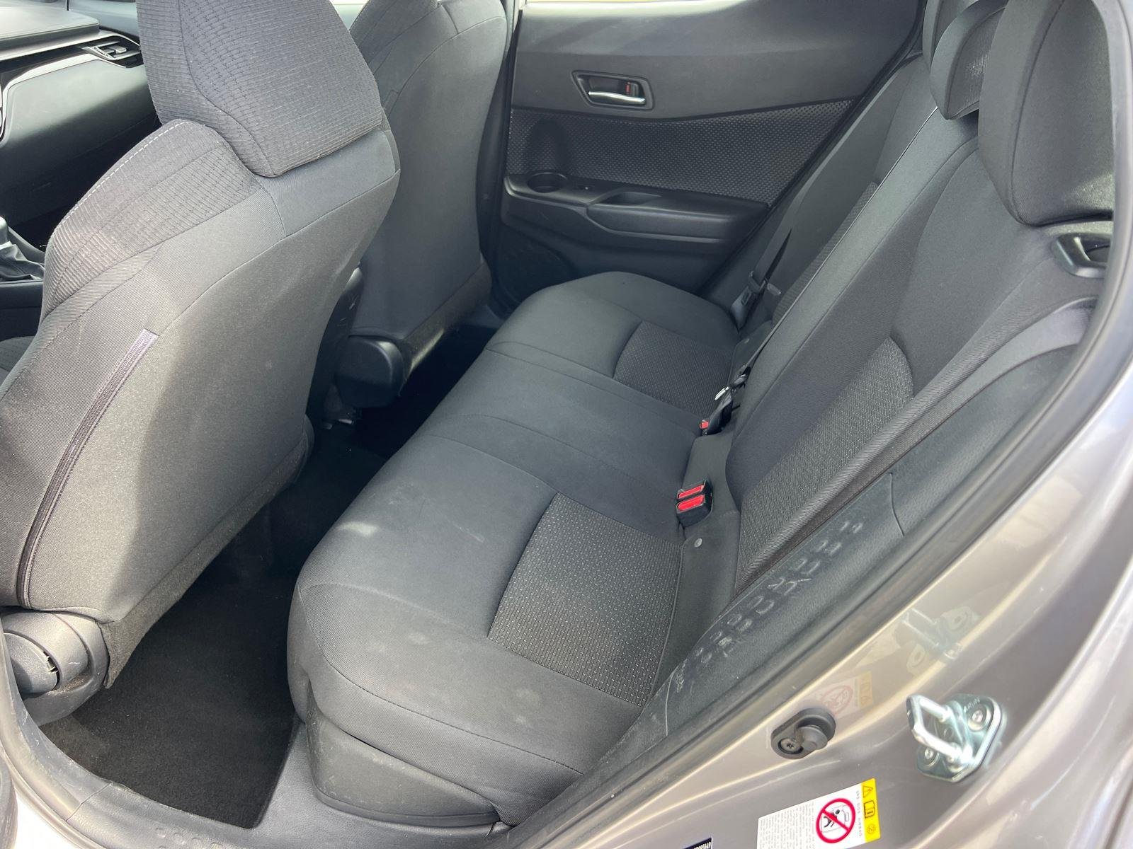 Used 2019 Silver Knockout Metallic Toyota LE image 20