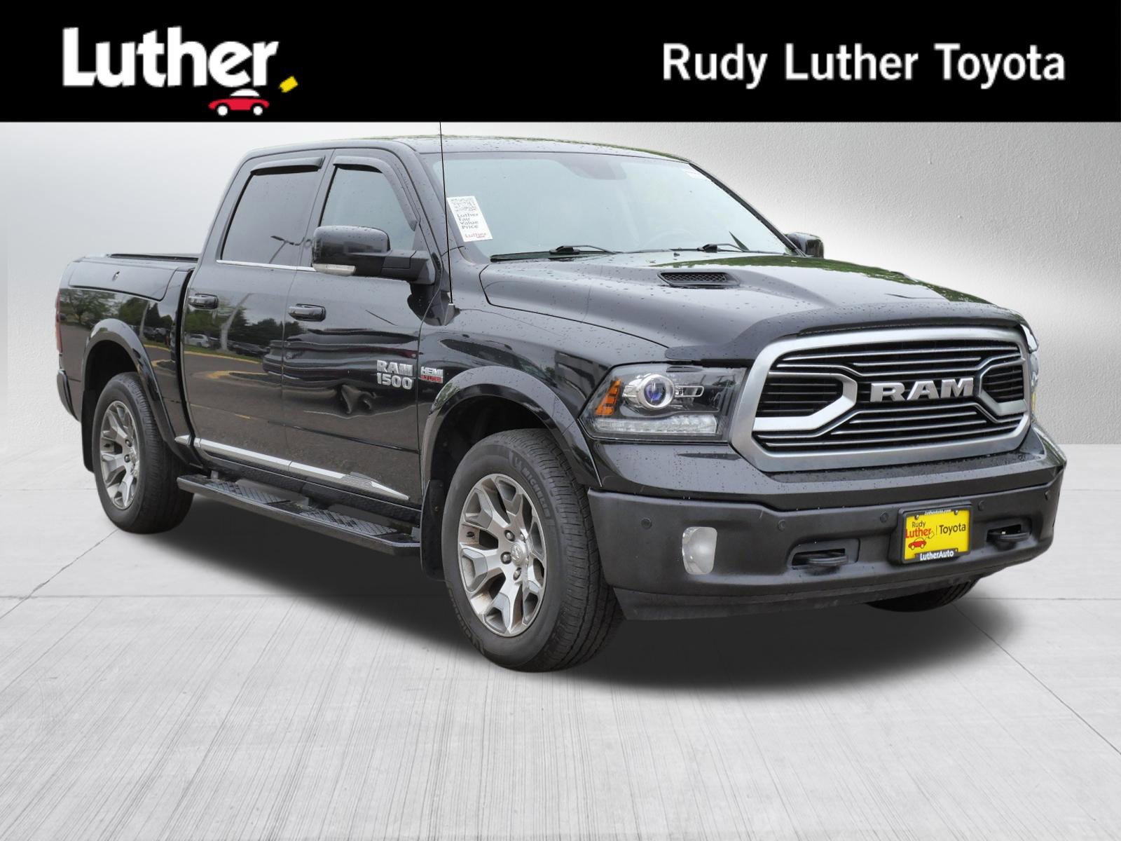 2018 RAM 1500 Laramie Limited 4x4 Crew Cab 5'7's photo