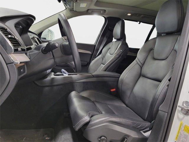 2025 Volvo XC90 Ultra - Photo 14