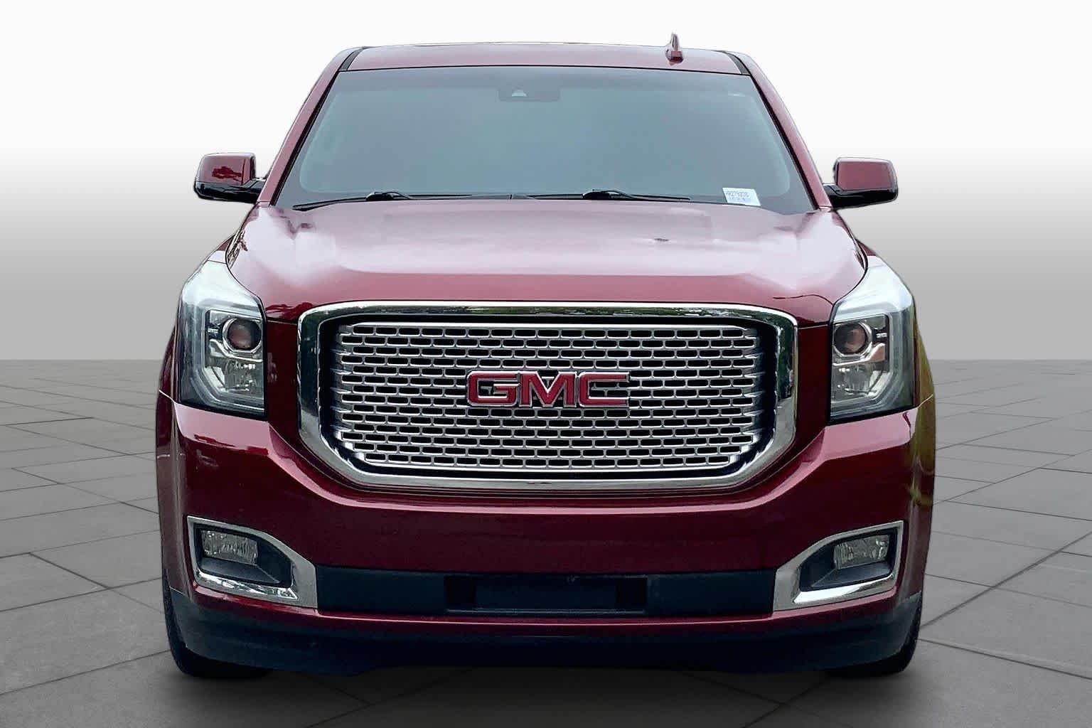Used 2017 Crimson Red Tintcoat GMC Denali image 4