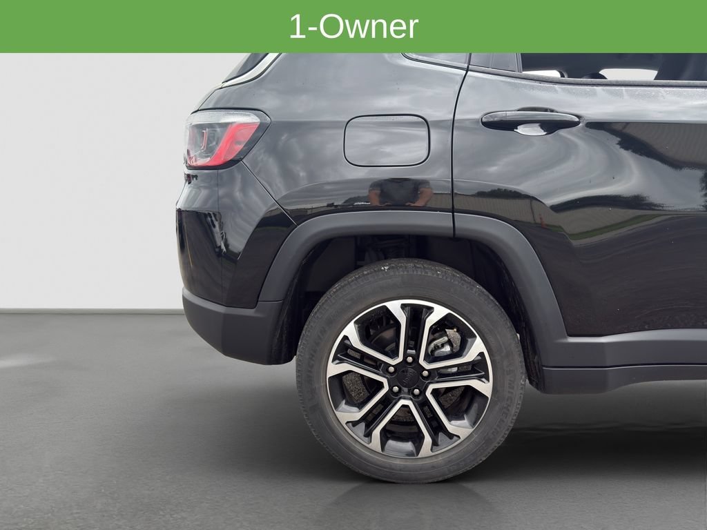Used 2022 Black Jeep Limited 4x4 image 23