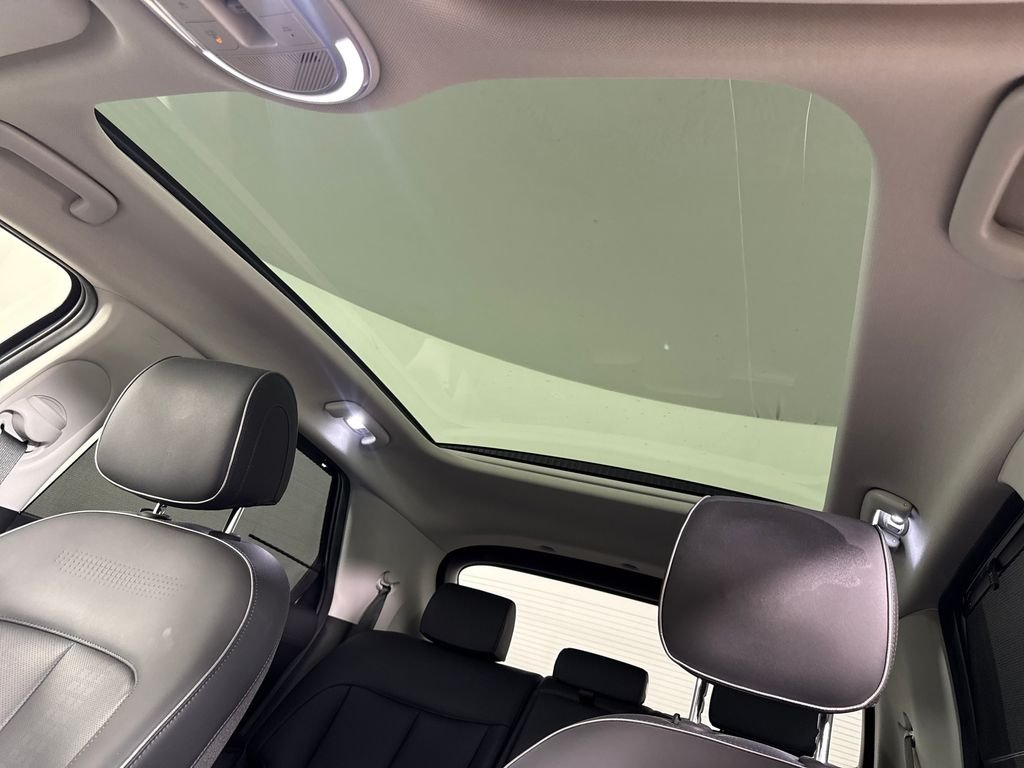 2022 Hyundai IONIQ 5 Limited - Photo 23