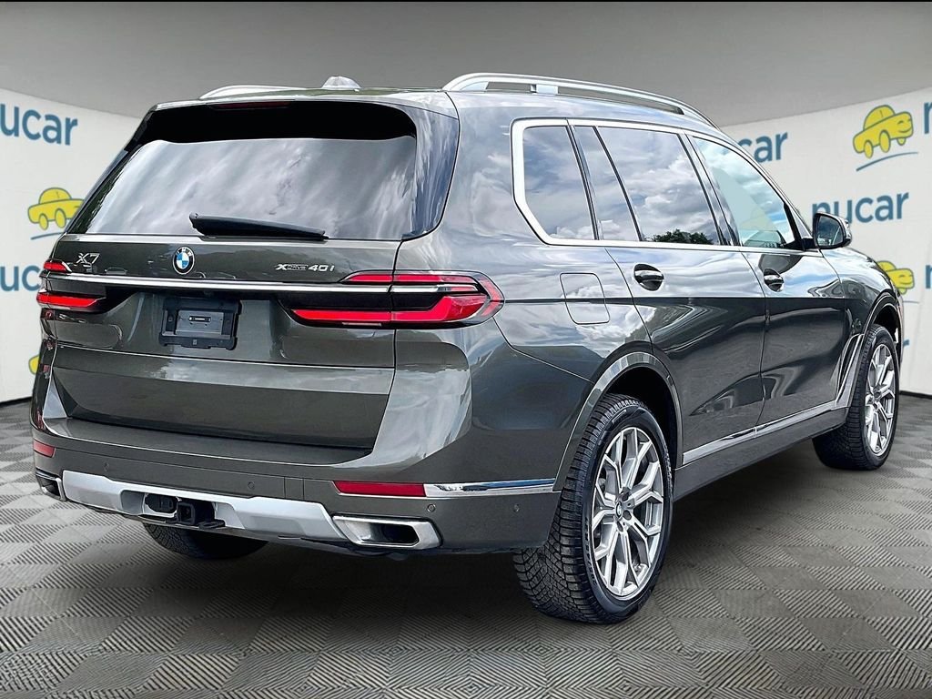 Used 2024 Green BMW xDrive40i image 6