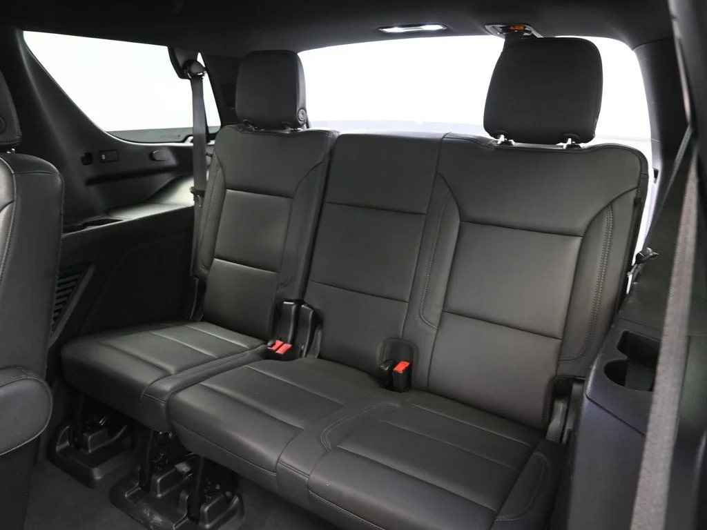 Used 2023 White Chevrolet Z71 image 46