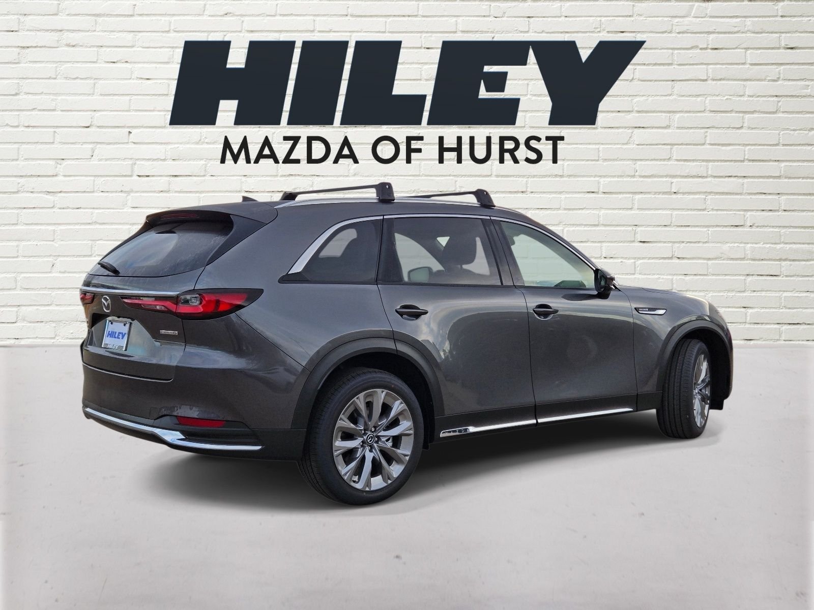 View vehicle photo 3