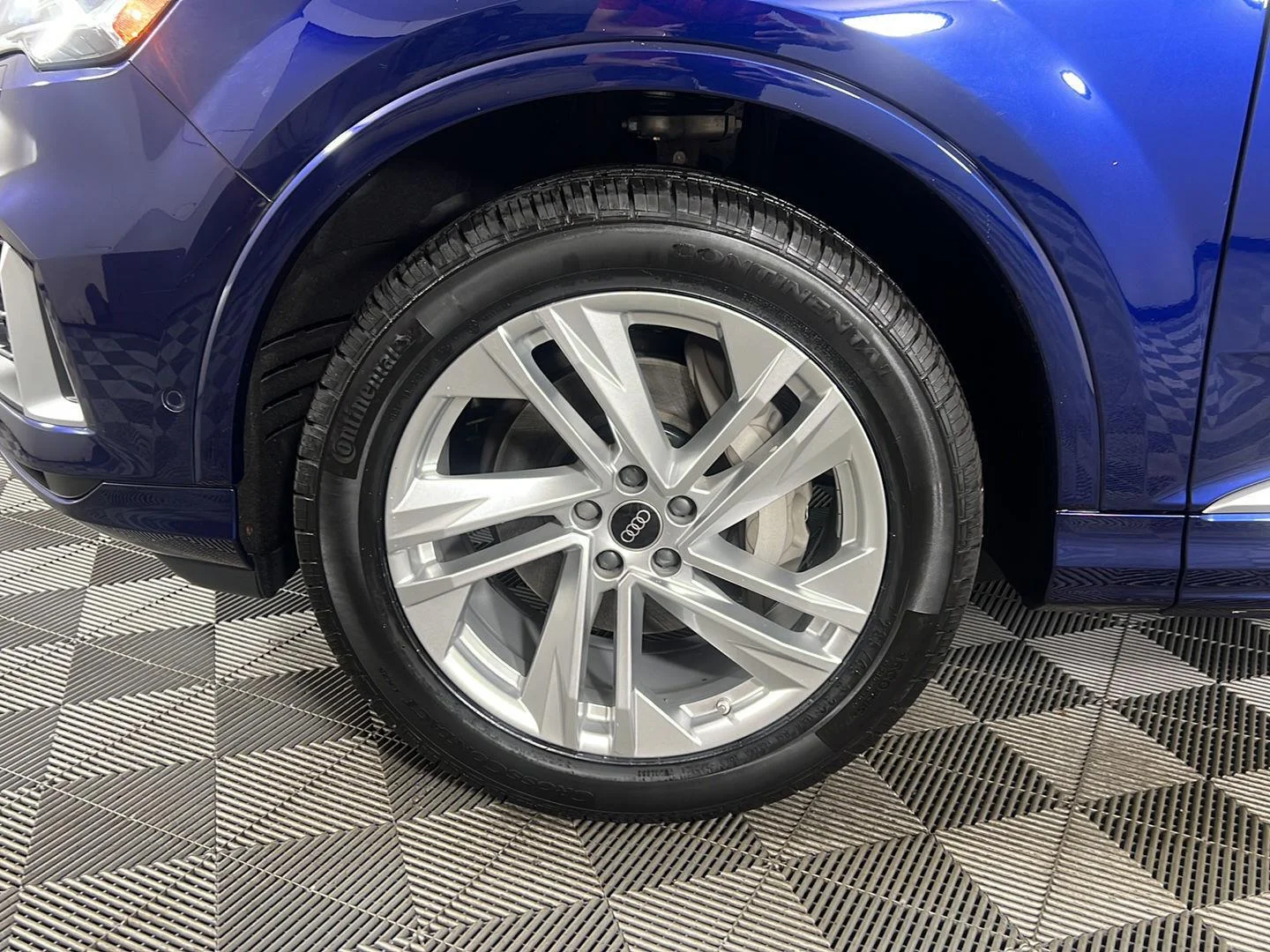 Used 2023 Navarra Blue Metallic Audi Premium Plus image 33
