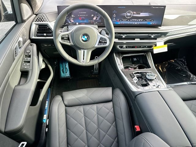 New 2026 Black BMW M60i image 17
