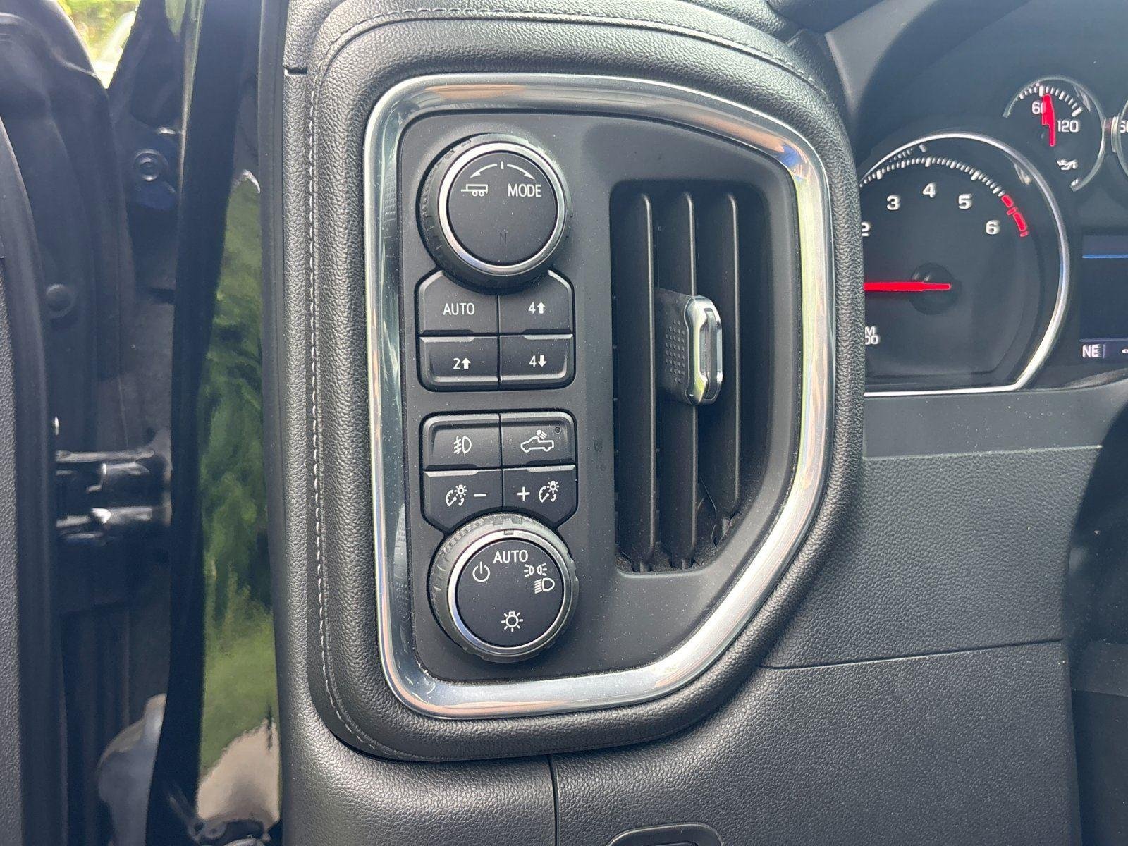 Used 2021 Black Chevrolet LT Trail Boss image 17