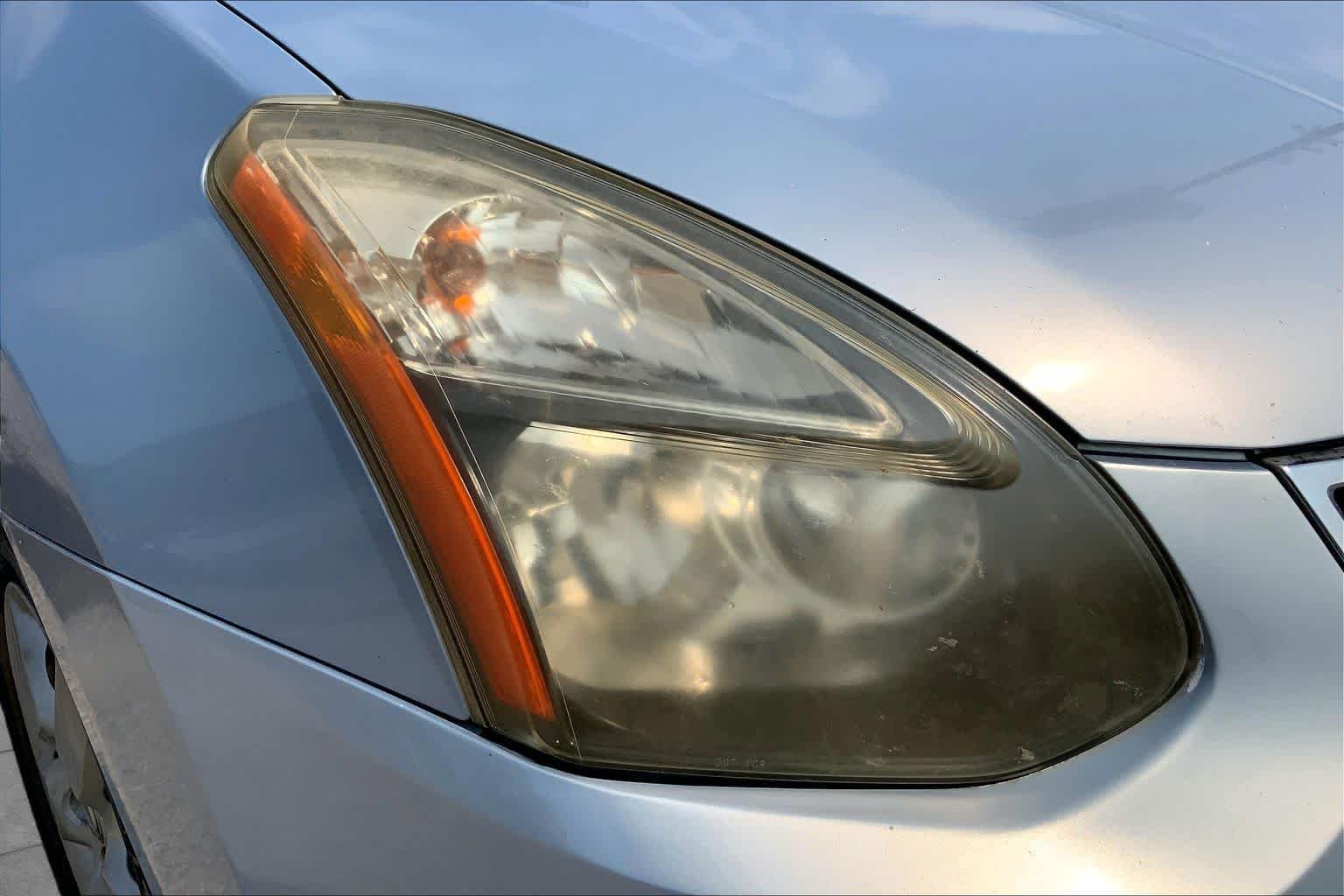 Used 2014 Frosted Steel Nissan S image 27