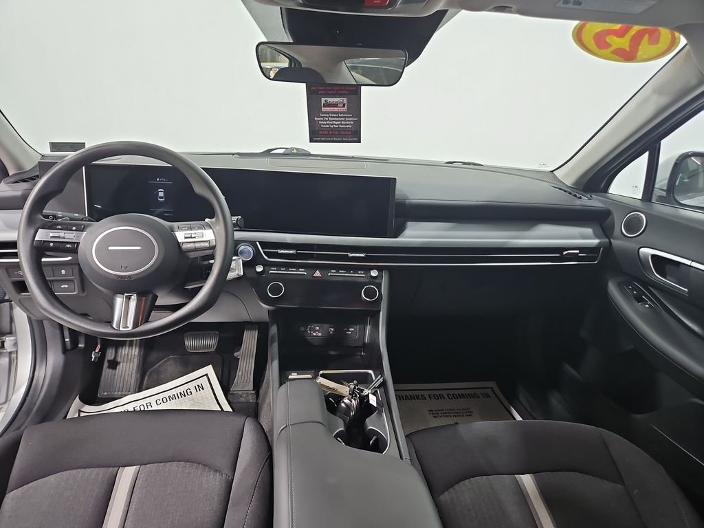 Certified Used 2025 Silver Hyundai SEL image 14