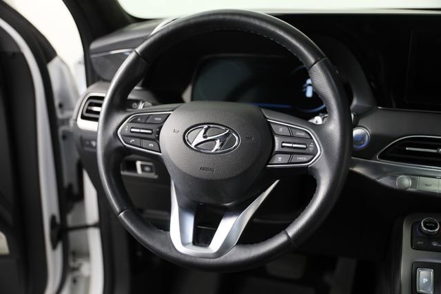 Used 2020 White Hyundai Limited image 3