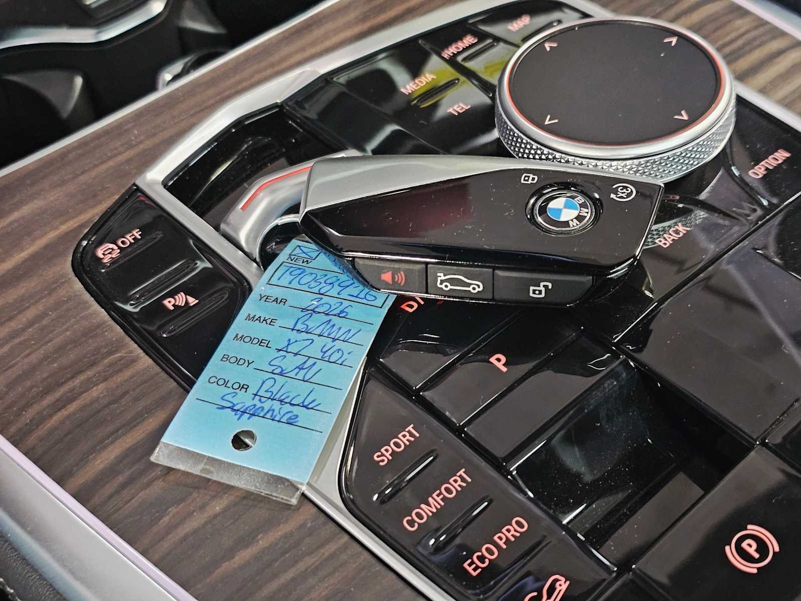 2026 BMW X7 40i - Photo 30