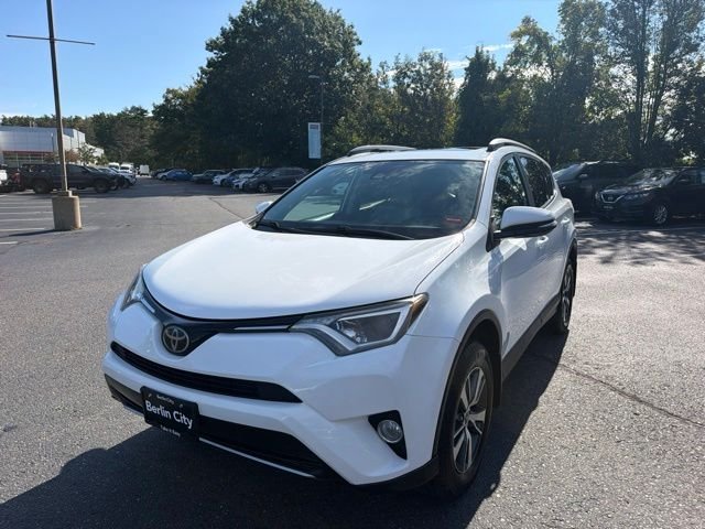 Used 2018 Super White Toyota XLE image 7