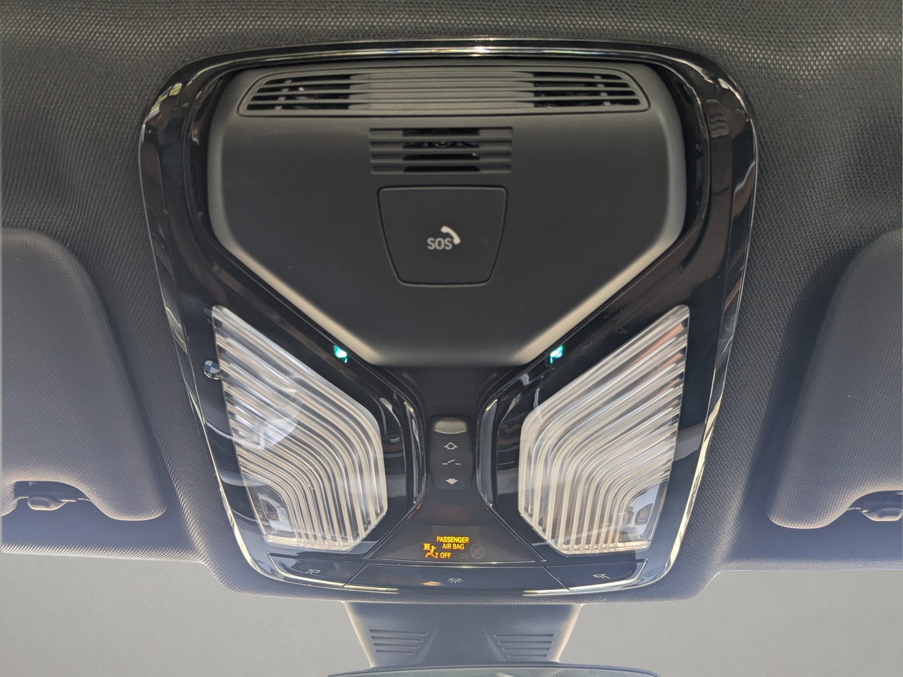 2025 BMW 3 Series 330i - Photo 23