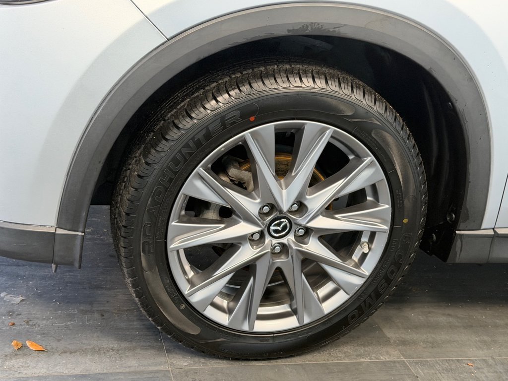 Used 2020 Sonic Silver Metallic Mazda Grand Touring image 4
