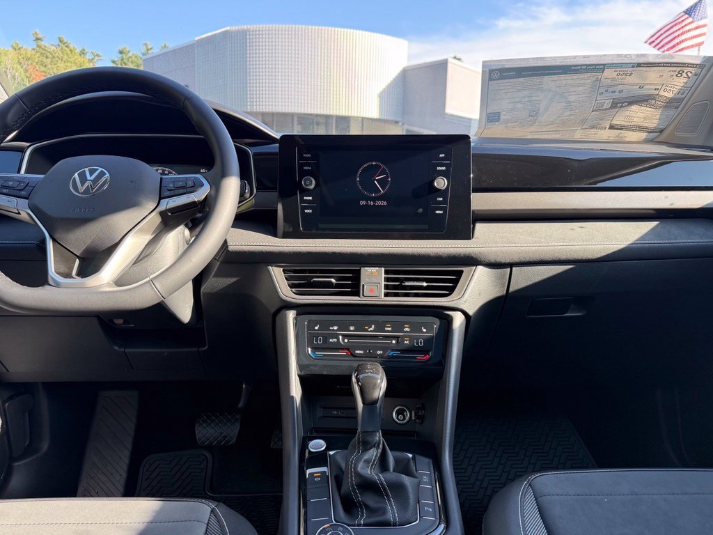 New 2026 Black Volkswagen 1.5T SE Black image 34