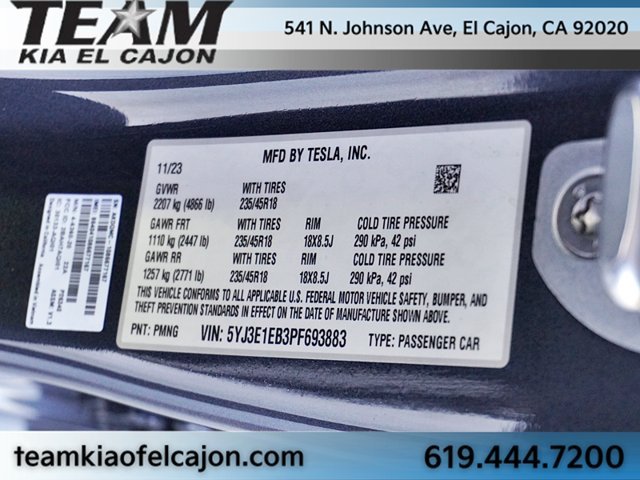 Used 2023  Tesla Long Range image 41