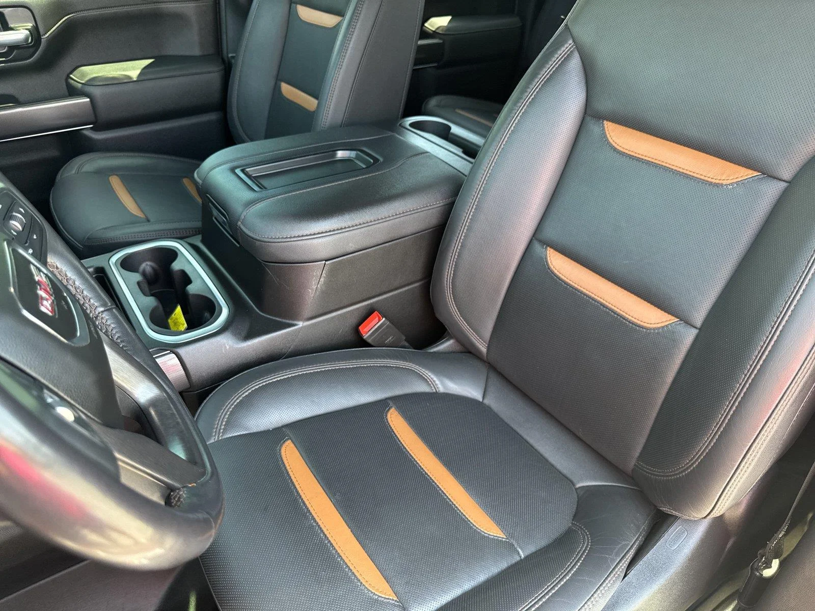 Used 2022 CAYENNE RED TINTCOAT GMC AT4 image 11