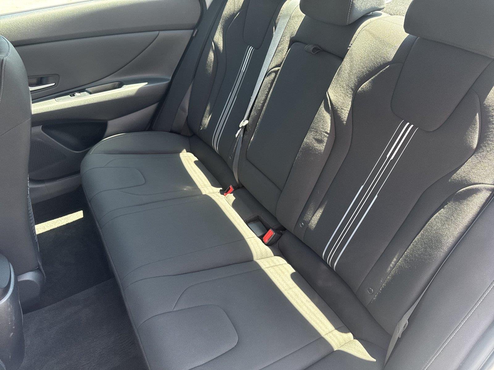 Used 2025 Serenity White Hyundai SEL Convenience image 32