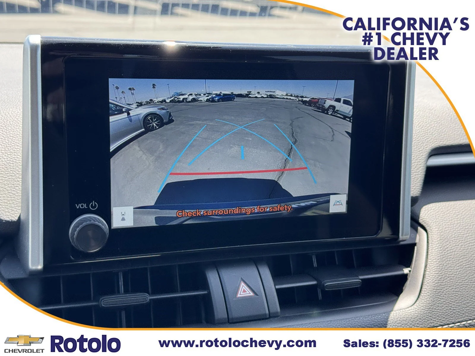 Used 2024 MAGNETIC GRAY MET Toyota XLE image 19