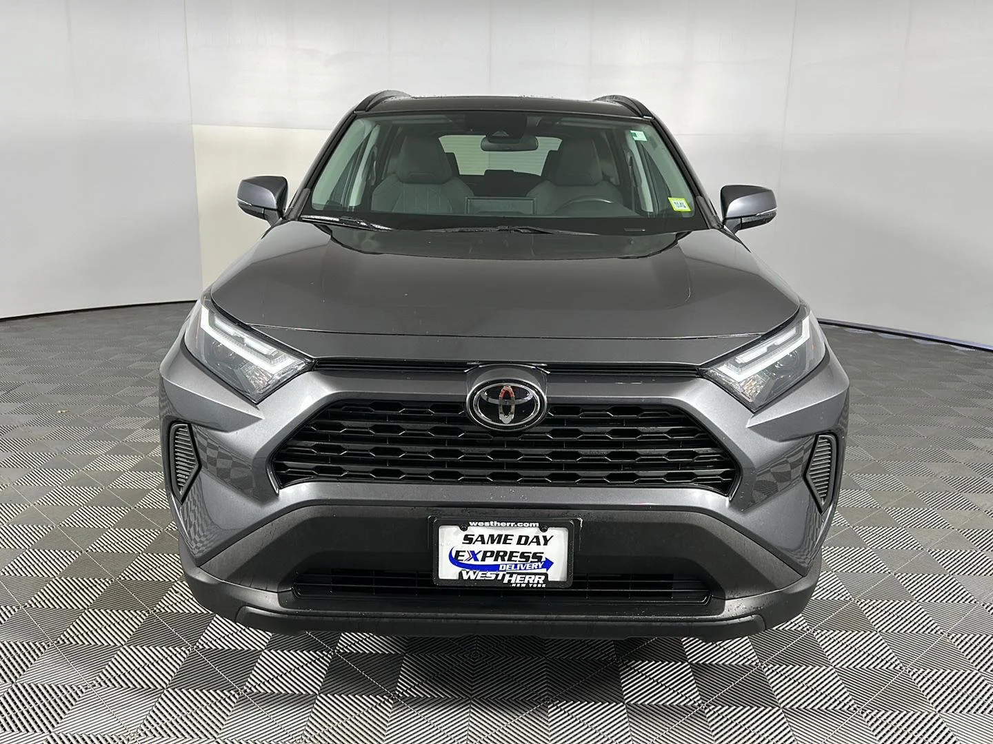 Used 2022 Magnetic Gray Metallic Toyota XLE image 3