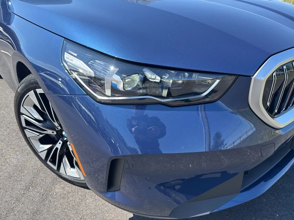 2026 BMW 5 Series 540i - Photo 31