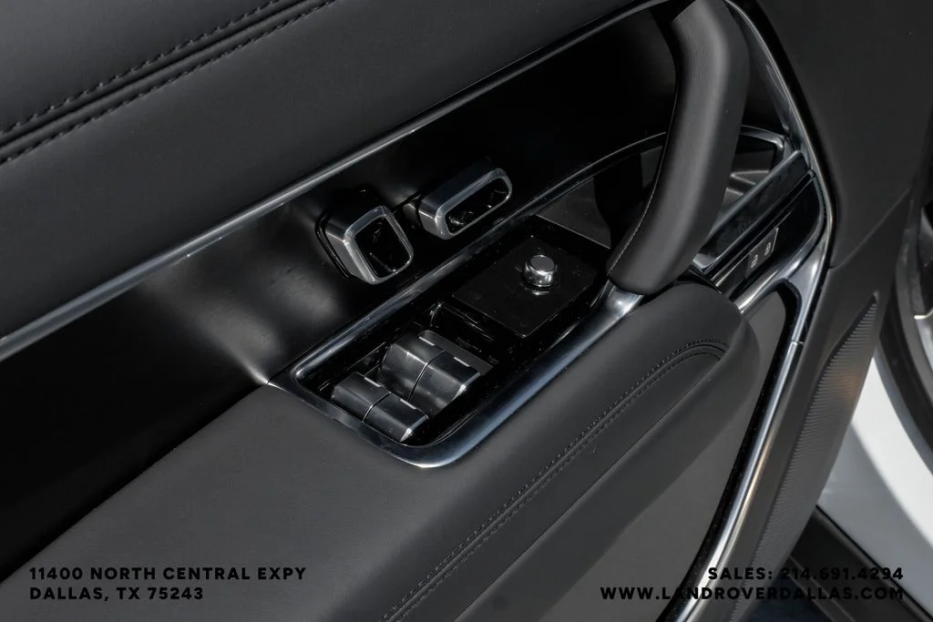 2026 Land Rover Range Rover SE - Photo 46