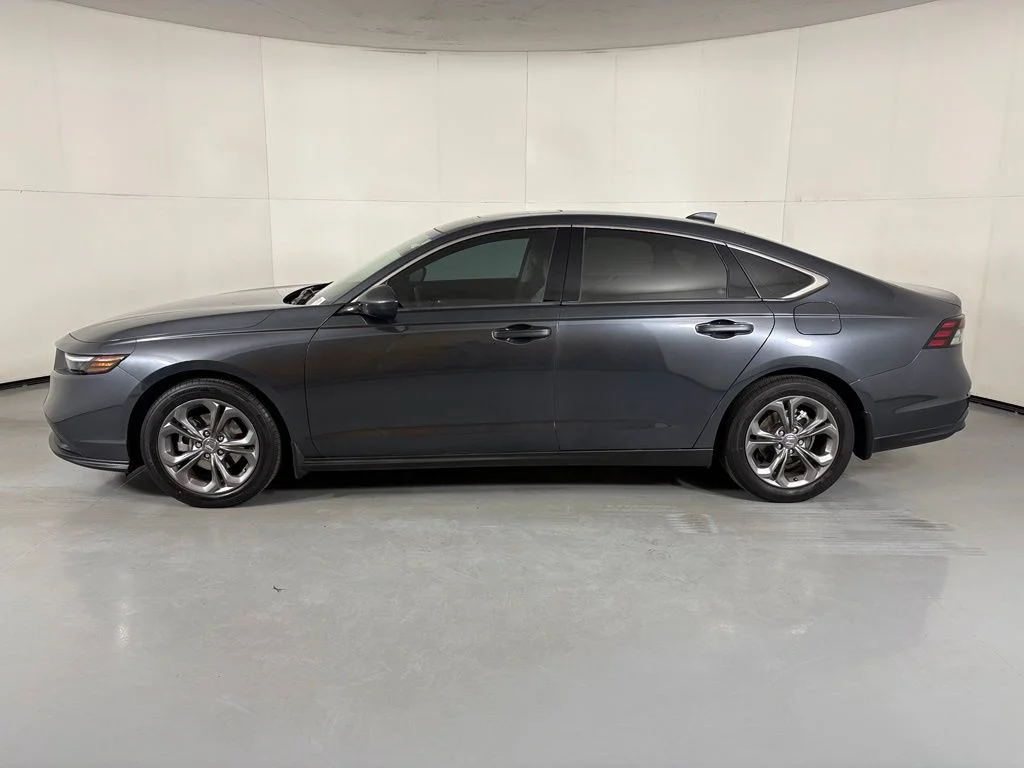 Used 2024  Honda EX image 10