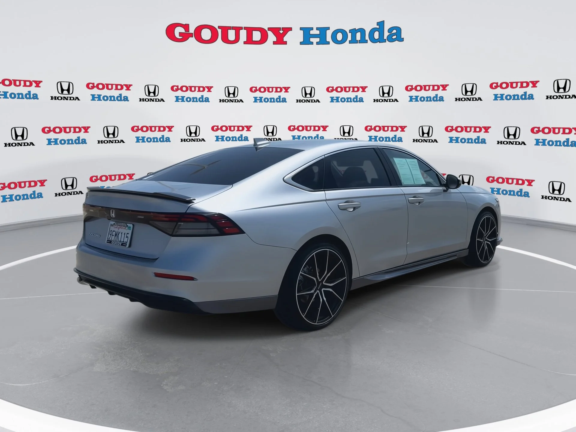 Used 2023 Lunar Silver Metallic Honda EX image 8