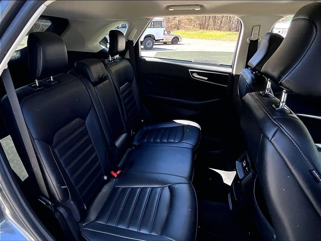 Used 2024 Gray Metallic Ford SEL image 16