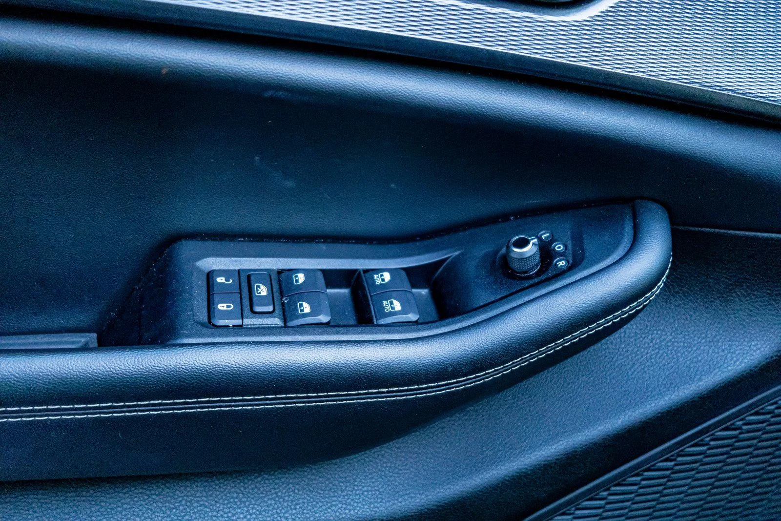 2023 Jeep Grand Cherokee L Laredo - Photo 9