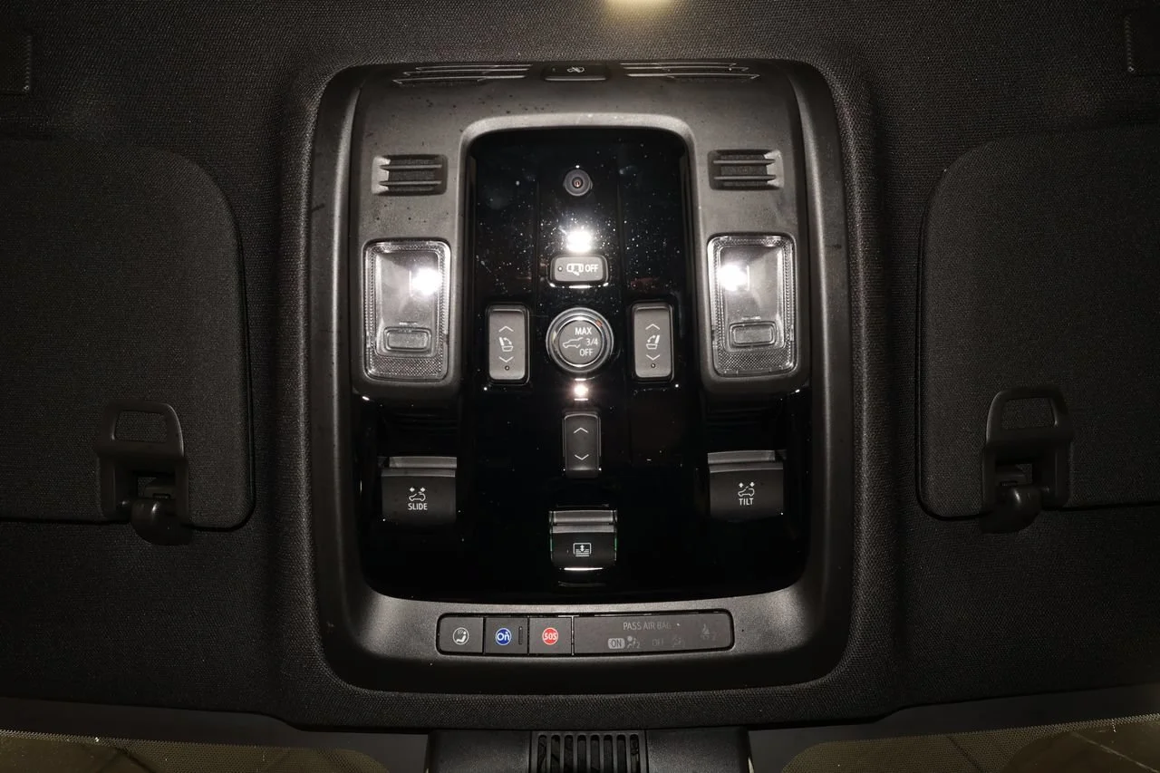 Used 2026 Glacier White Tricoat GMC Denali image 38
