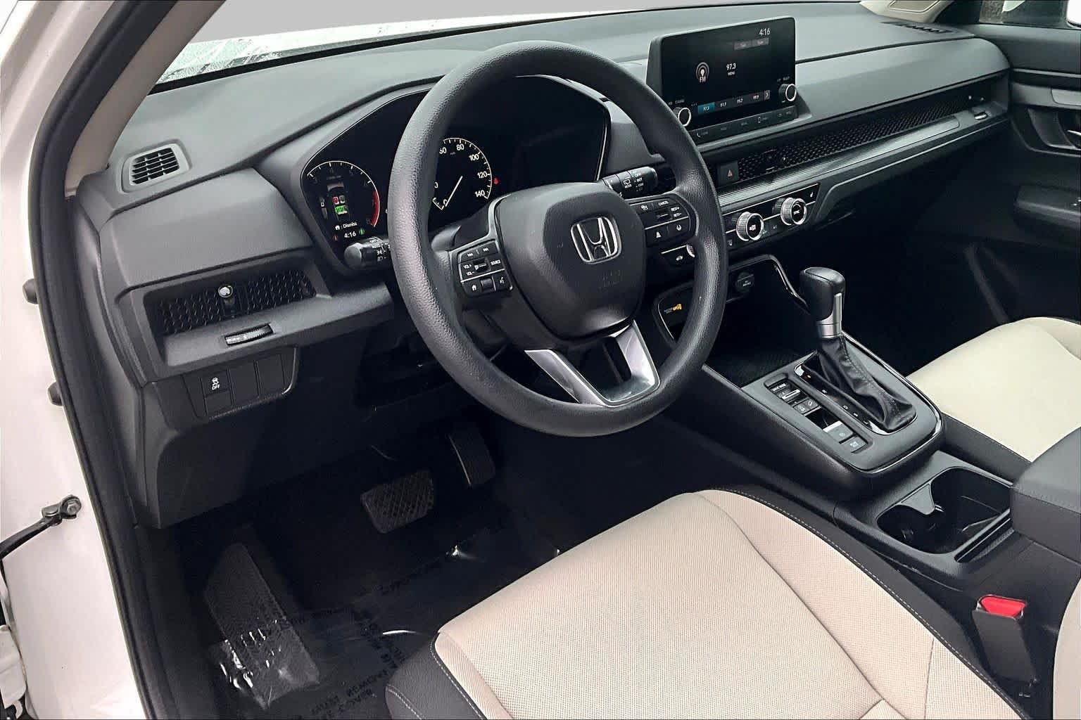 2024 Honda CR-V EX - Photo 17