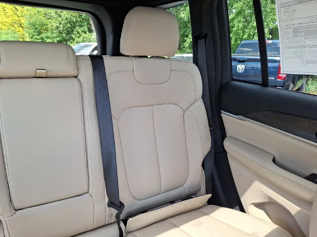 2025 Jeep Grand Cherokee Limited - Photo 14