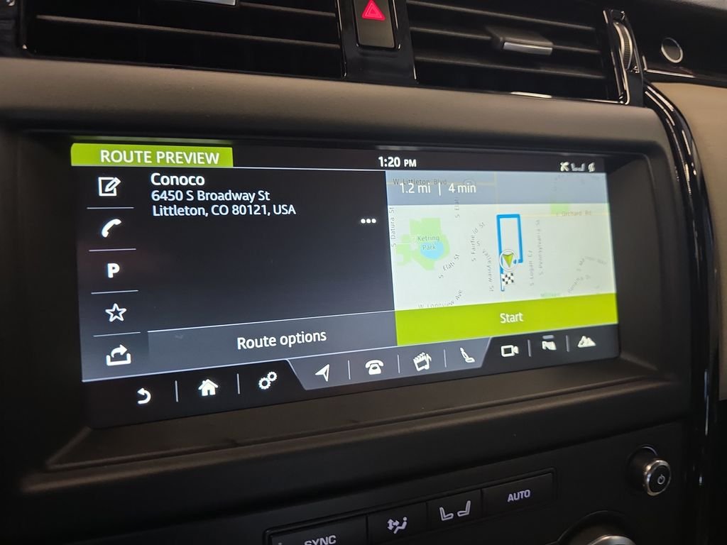 Used 2018 Black Land Rover SE image 26